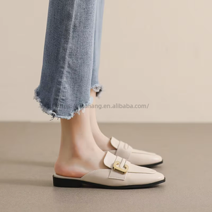 In the <b>Summer</b> of , New Women's Slippers Be Worn With a <b>Flat</b> Toe <b>Cap</b> and a Pair Mules - Product Image 1