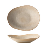 Assiettes en poterie artisanale de forme irrégulière, assiettes de service, assiettes à dîner, assiettes à fruits, assiettes creuses, assiettes à soupe, vaisselle d'hôtel