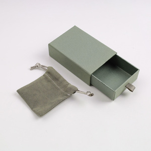Scatole personalizzate in velluto a basso MOQ per orologi, elettronica, cosmetici, gioielli, anelli - Confezioni in carta per gioielli - Product Image 1