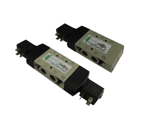 โซลินอยด์ใหม่และของแท้ แบบสองตำแหน่ง ห้าทาง รุ่นซีรีส์ ขนาด 3/8 นิ้ว รุ่น YB2BA4524G00061 - Product Image 1