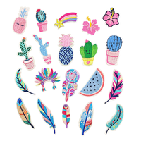 Offre Spéciale brodé Polyester artisanat patchs feutre fer sur sac bricolage décoratif fleur Cactus Plume plumes formes chapeaux