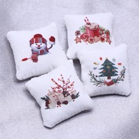 Coussins de canapé pour maison de poupée, design bonhomme de neige et sapin de Noël, mini coussin décoratif pour accessoires de maison de poupée 1:12