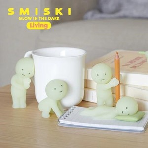 Sonny Angels SMISKIIS Serie Móvil Cajas Misteriosas Sorpresa Mini Figura de PVC SMISKIIS Serie Sunday Decoraciones de Escritorio - Product Image 1