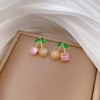 Mode 2-delige set roze zirkoon CZ fruit kersen oorringen dames ijs-effect kubieke zirkonia CZ kersen ketting sieradenset