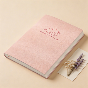 Diario de Tapa Dura de Tela Rosa con Diseño de Nubes, Cuaderno de Regalo para Escribir Cartas - Product Image 1
