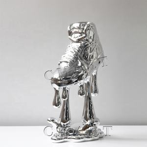 Nouvelles statues en résine chromée, modèle de chaussures de sport, talons hauts, sculpture Pop Art Donald Duck, collection, présentoir de magasin, <span class=keywords><strong>Monopoly</strong></span> - Product Image 1