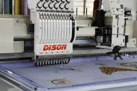 Machine à broder multifonctionnelle informatisée DS-CT1201+1PD à 12 aiguilles et 1+1 têtes pour broderie plate et broderie à cordon
