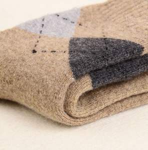 2022 nuevos <span class=keywords><strong>calcetines</strong></span> de lana de <span class=keywords><strong>rombos</strong></span> de rizo cálidos gruesos de otoño e invierno para hombres - Product Image 6