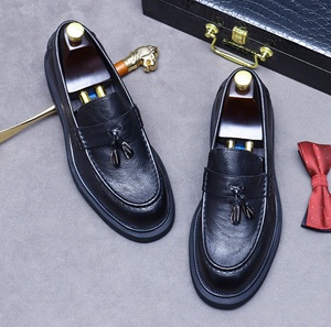 Chaussures en cuir véritable pour hommes, design nouveau, chaussures de ville de luxe, chaussures de cérémonie très demandées, style tendance, chaussures habillées pour affaires - Product Image 6