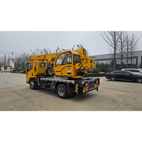 Grue de construction mobile à flèche télescopique de 6 tonnes et 6 sections, hauteur de levage maximale de 26 mètres, double jambe, châssis télescopique arrière