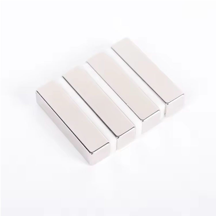 Magnetics Material Rare Earth Magnets Round