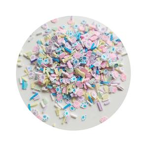 Bâton de patte de <span class=keywords><strong>chien</strong></span> créatif autocollants de perles souples cadeau bricolage coque de téléphone pièces d'argile polymère pour accessoires de vêtements personnalisés - Product Image 1