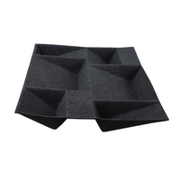 Panneaux acoustiques absorbants en PET, design cube 3D personnalisé, traitement acoustique durable pour la conception d'intérieur commercial