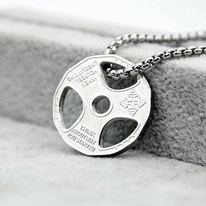 Collier Pendentif Haltère Fitness en Acier Inoxydable pour Homme, Design Géométrique, Bijou Sportif - Product Image 3