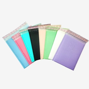 Thân Thiện Với Môi Thư Bưu Chính Bao Bì Có Thể Tái Chế Tùy Chỉnh Poly Bong Bóng Bưu Phẩm Vận Chuyển Gửi Thư Túi Độn Phong Bì Với Bọc Nhựa - Product Image 1