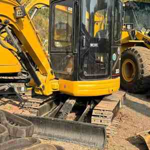 รถขุด CAT 303CR ปี 2023 มือสอง นำเข้าจากญี่ปุ่น แท้ 3 ตัน รถขุดไฮดรอลิกแบบตีนตะขาบ มินิเอ็กซ์คาวาเตอร์มือสองสำหรับขาย - Product Image 5