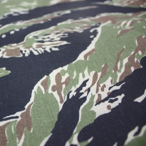 Tùy Chỉnh In Camo <span class=keywords><strong>Twill</strong></span> NY/Co Nylon Bông Lớp Phủ Của Nhà Sản Xuất Chiến Thuật Đồng Phục Việt Nam Tiger Sọc Ngụy Trang Áo Khoác - Product Image 1