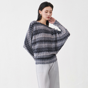 เสื้อแฟชั่นแขนค้างคาวของผู้หญิงทรงหลวมพิมพ์ลายเสื้อลำลอง - Product Image 4