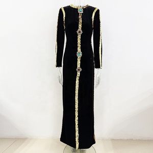 OUDINA Pronta Consegna Abito Lungo in <span class=keywords><strong>Velluto</strong></span> di Lusso con Ricami in Filo d'Oro e Perline, Taglia 3XL Plus, <span class=keywords><strong>Vestito</strong></span> da Sera - Product Image 2