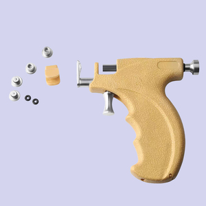 Kit de perçage corporel en acier inoxydable plaqué or à faible douleur pour mariage et fiançailles, comprend un <span class=keywords><strong>pistolet</strong></span> de perçage d'<span class=keywords><strong>oreille</strong></span> <span class=keywords><strong>jetable</strong></span> - Product Image 3