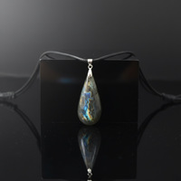 Collier pendentif goutte d'eau en pierre brute de labradorite naturelle, bijou en cristal irrégulier de pierre de lune bleue