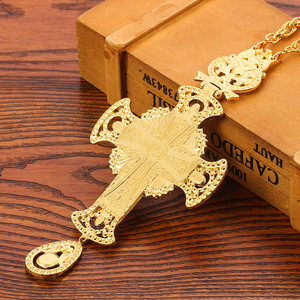 Collier pendentif croix orthodoxe plaqué or de luxe avec zircon bleu et zircon rouge bijoux <span class=keywords><strong>crucifix</strong></span> religieux pour hommes et femmes - Product Image 3