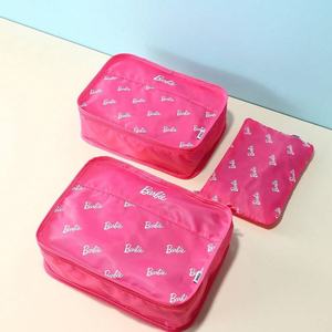 Bolsa de almacenamiento de ropa MINISO, serie <span class=keywords><strong>Barbie</strong></span>, rosa, alta calidad, 100% poliéster, con asa, juego de 3 piezas - Product Image 2