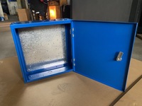 Boîtier de commande de réverbère électrique en métal étanche IP67 en aluminium et acier inoxydable 2021 avec matériau en fer