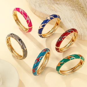 ขายส่งกำไลข้อมือเคลือบอีนาเมลสีสายฟ้าขายดีที่สุดกำไลข้อมือโลหะผสมสีสันสดใสแบบลงยาหยดสุดครีเอทและเครื่องประดับคุณภาพระดับไฮเอนด์ - Product Image 1