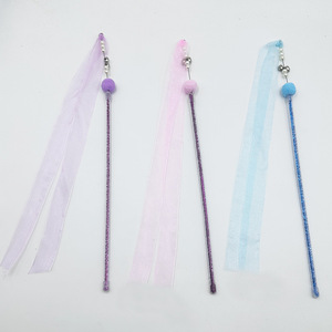 Nouveau bâton de chatouillage pour chat avec ruban, long bâton jouet pour chat, dispositif d'amusement et de divertissement pour chat avec clochette sonore - Product Image 2
