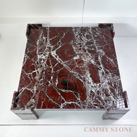 Table basse carrée moderne et minimaliste Cammy Stone en marbre Rosa Levanto pour espaces de vie, réceptions, hôtels et centres commerciaux