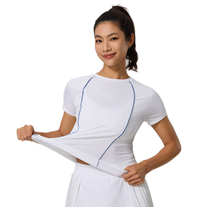 T-shirt de sport respirant à col rond pour course en extérieur avec tissu en maille, robe de tennis, vêtement de yoga à manches courtes, vente en gros de vêtements de sport pour femmes - Product Image 1