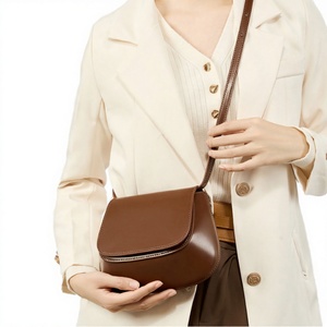 Bolso Bandolera de Cuero Genuino para Mujer, Estilo Vintage Japonés, Correa de Cadena Ajustable, para Verano y Otoño - Product Image 2