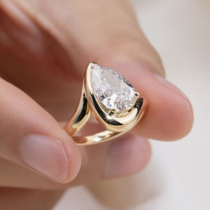 Anillo de diamantes cultivados en laboratorio de oro amarillo de 18 quilates Messi Jewelry MSR-2010 para mujer - Product Image 4