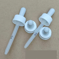 Bouteilles en plastique de 96mm avec logo personnalisé couvercles de bouchon compte-gouttes de pipette graduée blanche noire et fermetures de bouteilles pour accessoire de pipette à huile