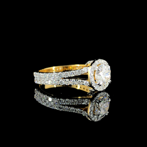Venta al por mayor a granel Brilliant Lab-Grown Diamond Gold Halo Ring una obra maestra atemporal de elegancia y resplandor - Product Image 5