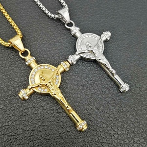 Collier pendentif croix en cristal plaqué or, bijoux religieux pour femmes et hommes - Product Image 5