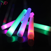 Pack de fête en vrac OEM bâtons de mousse lumineux à LED bâtons lumineux pour mariage enfants anniversaire Disco DJ fêtes promotionnelles fournitures de fête