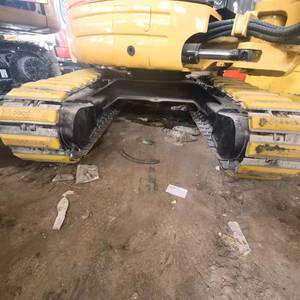 Petite excavatrice sur chenilles d'occasion 90% NEUF pour 303C 3 TONNES avec une capacité de godet de 0,35 m Origine Japon Année modèle 2018 - Product Image 4