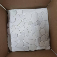 Mosaïque de galets en marbre blanc naturel, finition polie et vieillie, carreaux de pierre irréguliers pour murs de salle de bain, sols, douches et crédences de cuisine
