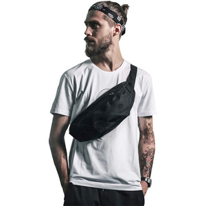 Women Men Unisex Waist Bag Pack with Headphone Jack and Zipper Adjustable Strap Black Fanny Pack Custom Logo