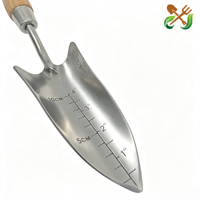 Pelle de jardin pratique en acier inoxydable avec échelle de mesure et manche confortable en bois de frêne pour la culture et l'aménagement paysager
