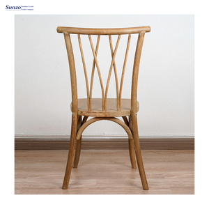 Chaises Botanica en bois Sunzo Furniture, chaises de banquet de luxe modernes, chaises empilables à dossier croisé pour événements, mariage - Product Image 5