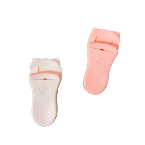 Recourbe-cils professionnel à griffes de chat pour femmes, outil de maquillage de longue durée, modèles mignons, s'adapte à toutes les formes de cils, 2 pièces - Product Image 1
