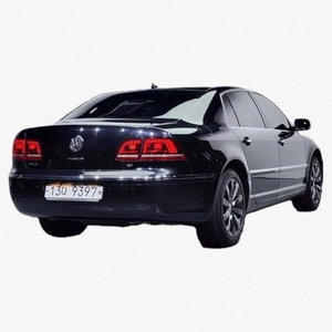 Volkswagen Phaeton Sedán de Lujo - Auto Ejecutivo Alemán Usado de Primera Clase para Exportación Internacional, Motor W12 y Fabricación Premium - Product Image 2