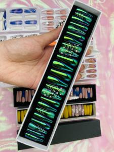 Luxus Bling bunte hochwertige 3D-Acryl-Design Großhandel benutzer definierte falsche Nägel mit Strass - Product Image 3