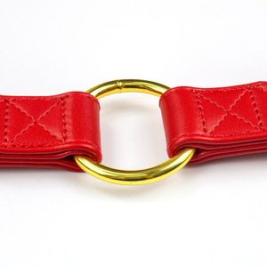Laisse pour chien en cuir PU rouge réglable avec poignée fendue pour le contrôle de la marche - Product Image 5