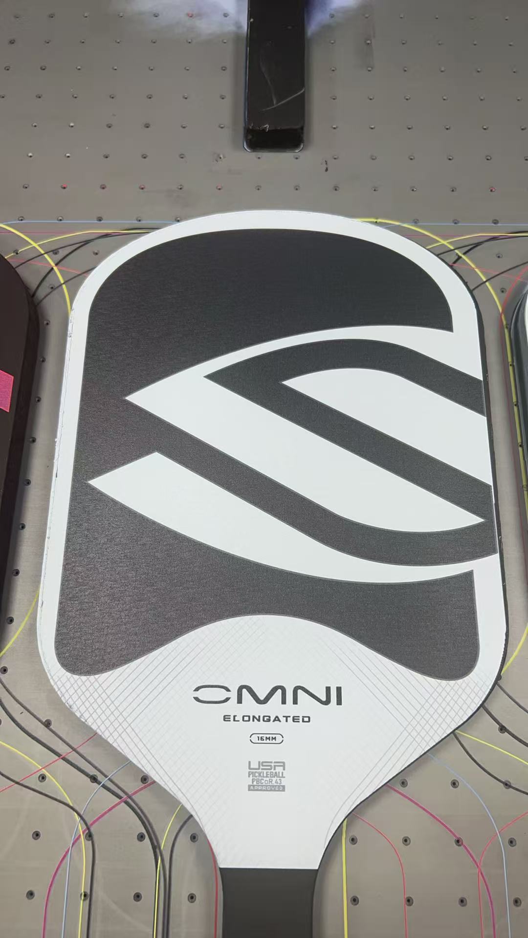 White OMNI