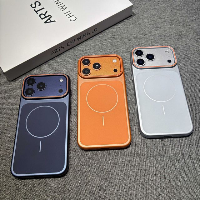 Ultra Thin Magnetic Wireless Charging Phone Case for Apple 17 iPhone 16 15 14 13 Pro Max Matte Hard Cover
