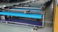 Système de guidage automatique de ruban pour couteau vibrant, système de correction photoélectrique des bords pour découpeuse CNC de matériaux en rouleau
